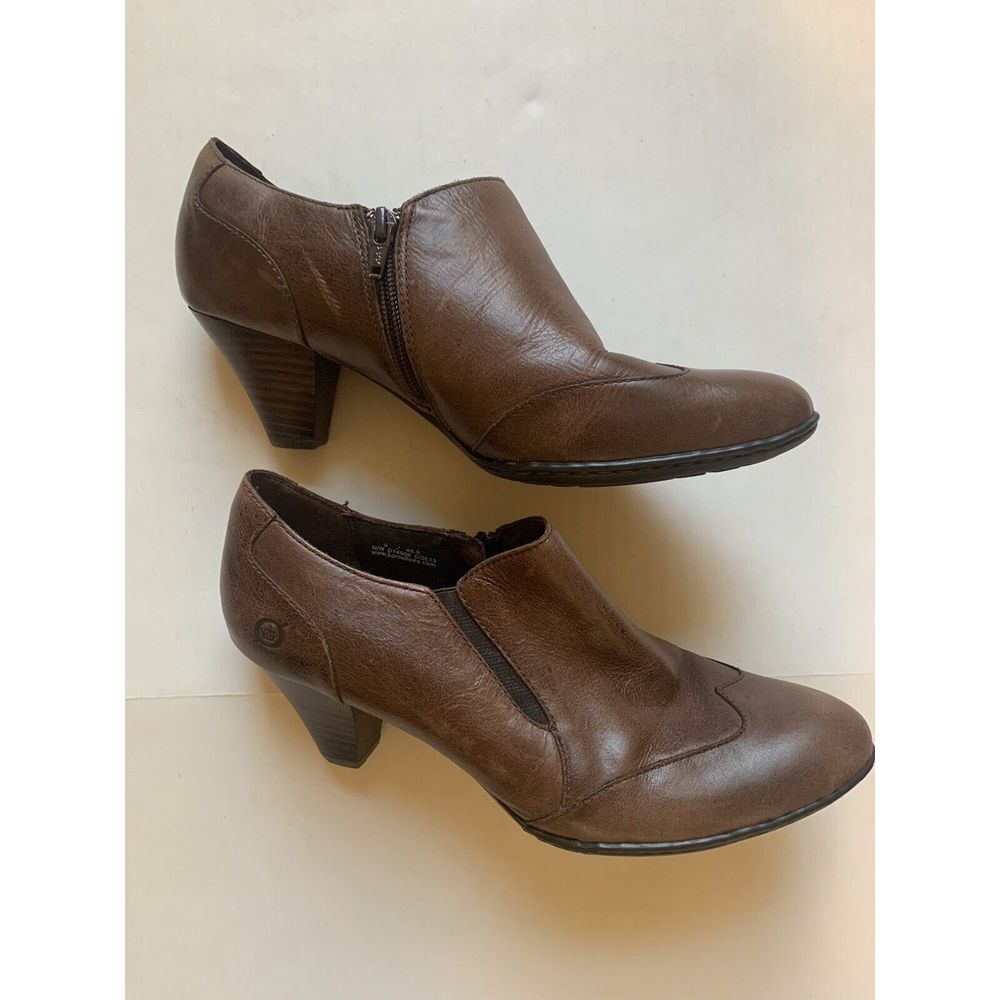 Born Bristol Leather Wing Tip  Brown Booties Size 9 D14506